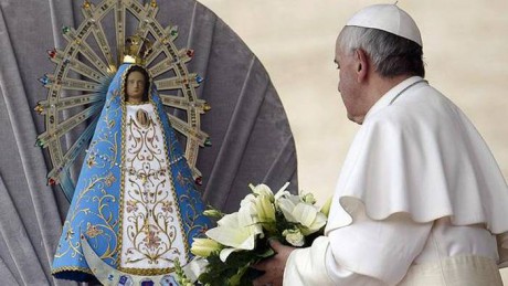 La imagen de la Virgen de Lujan visitar la Iglesia Santa Rosa de Lima