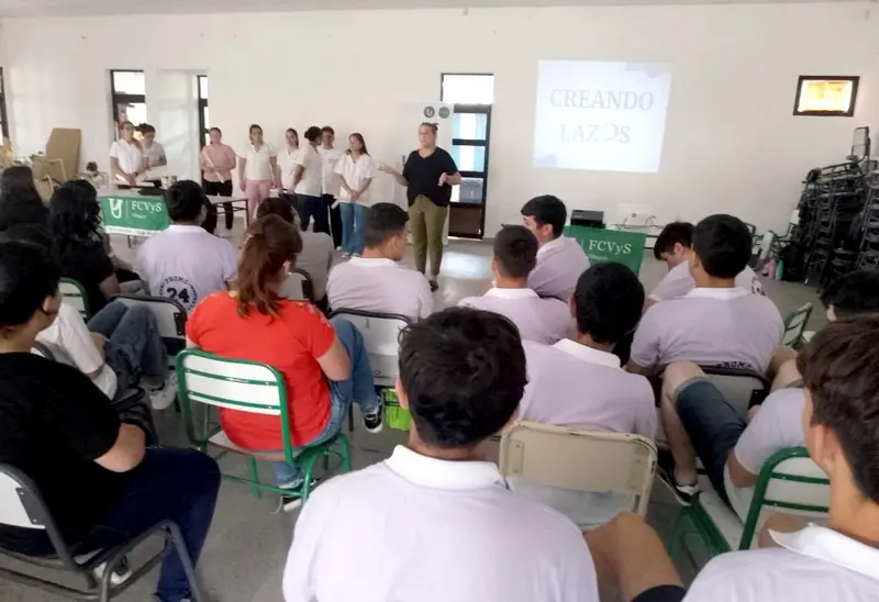 Importante jornada en la escuela Norma Bouvet Villaguay por alumnos de la Fcvys Villaguay Uader