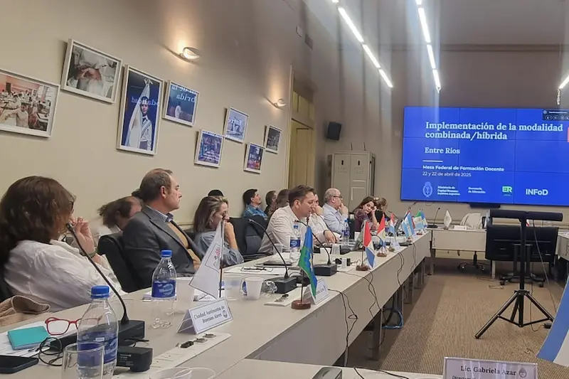 Entre Ros present en Nacin la implementacin de la modalidad combinada en educacin superior