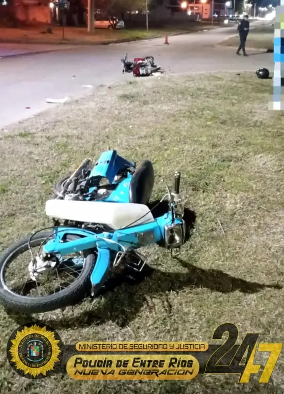 COLISIN ENTRE MOTOS: UN JOVEN RESULT CON LESIONES LEVES