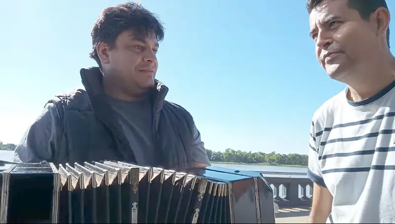 Por Ceferino Azambuyo. Mario Surez ech a volar el fuelle que puls su padre