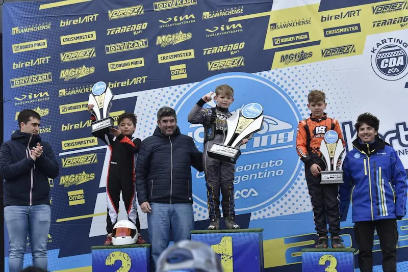 El piloto villaguayense Santiago Secchi gan en su debut en el Campeonato Argentino de Karting