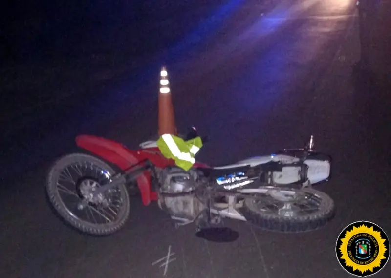 Volc en moto y sufri lesiones graves
