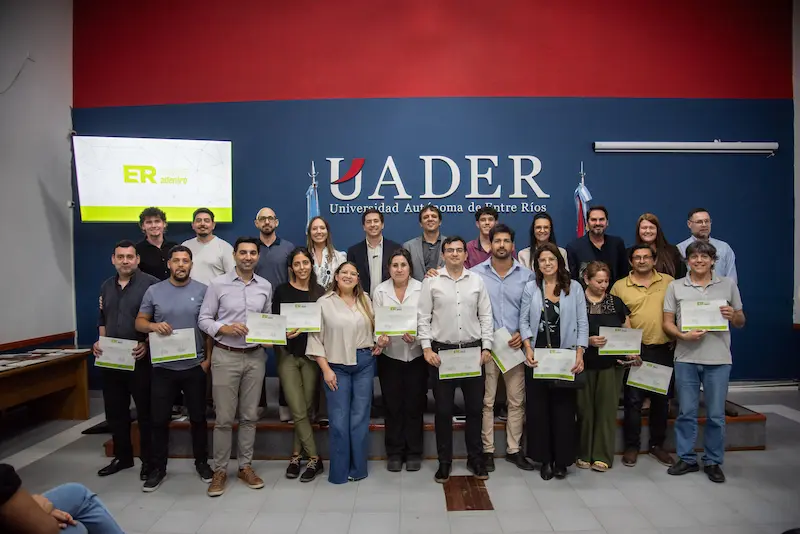 Ms de 600 agentes de la administracin pblica entrerriana finalizaron la formacin en atencin ciudadana
