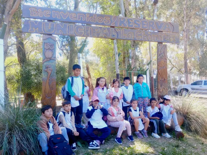 Alumnos de la escuela Isidoro Surez de Villa Domnguez visitaron la Reserva Natural La Chinita
