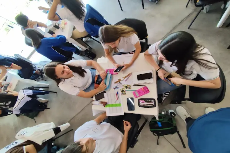 Ms de 280 estudiantes fueron becados para representar a Entre Ros en instancias nacionales