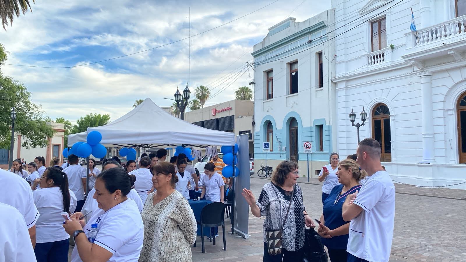 Estudiantes del Instituto Superior Villaguay realizaron una jornada  por el Da Mundial de la Diabetes