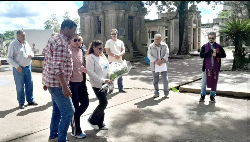 Da del Trabajador Municipal: Se realiz una ceremonia religiosa en el Cementerio Municipal