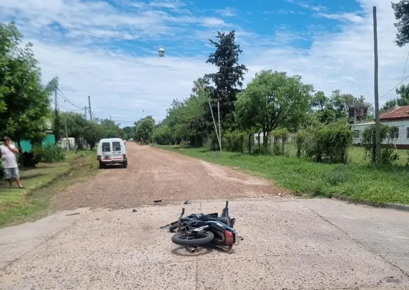 El conductor de una moto sufri lesiones graves en choque con un furgn