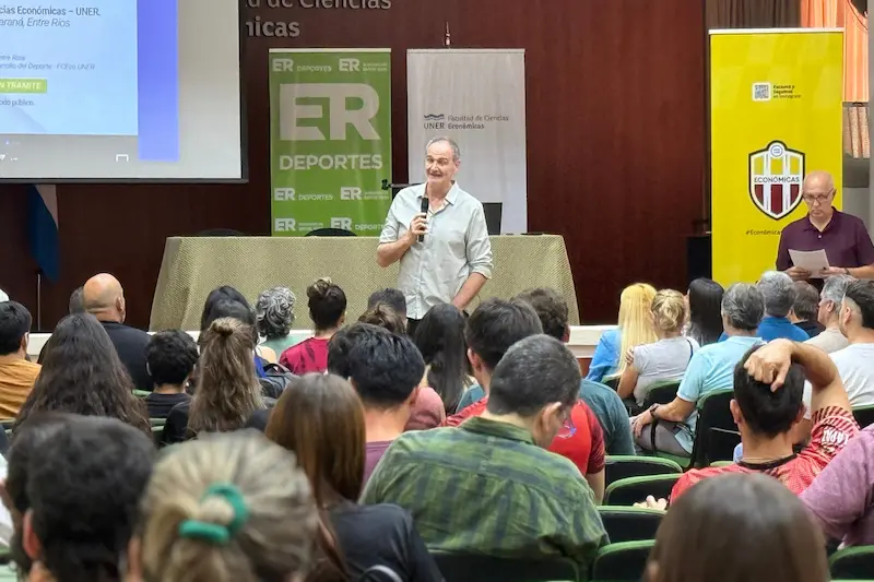 El gobierno y la UNER consolidan la formacin y planificacin deportiva en un Congreso provincial