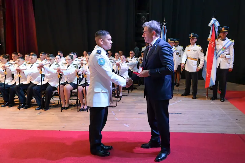 Se realiz el acto de egreso de oficiales en la escuela de Polica de Entre Ros