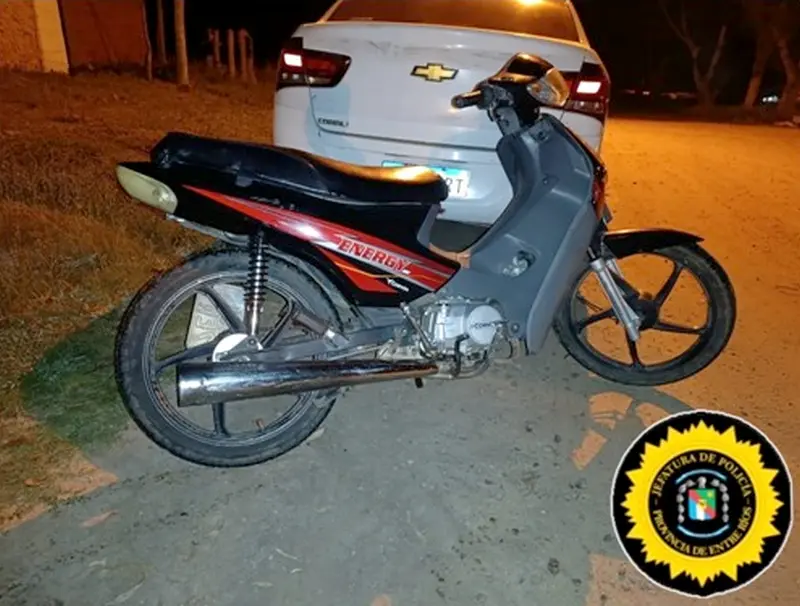 La polica recuper una moto robada