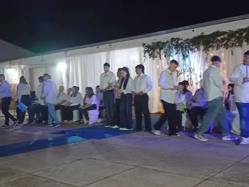 Del aula al oficio: arte y tecnologa en sincrona: Nuevos egresados del secundario de la Rogelio Martnez