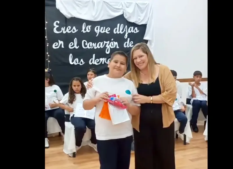 Por Ceferino Azambuyo. Palabras de una madre a su hijo que termina la primaria