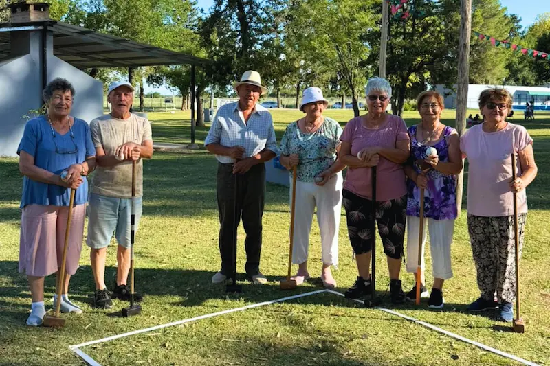 Adultos mayores disfrutan de las Acciones de Verano en Maci�