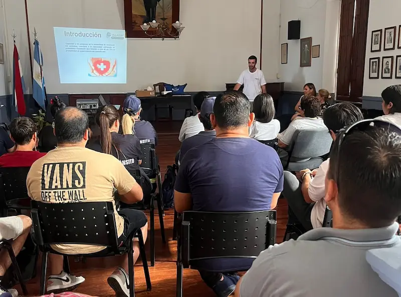 Capacitaci�n en RCP y uso de DEA para personal municipal
