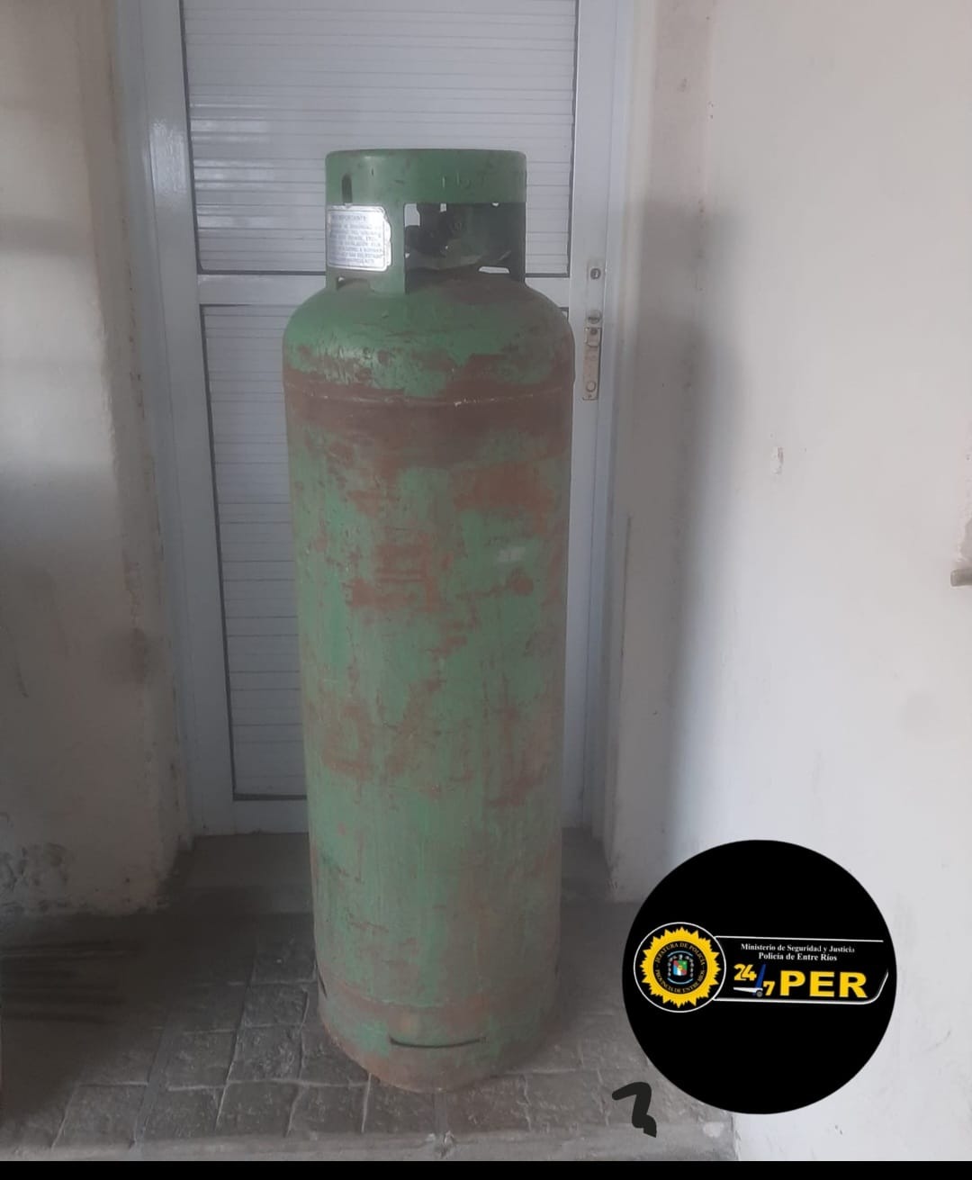 Rob� un tubo de gas y le allanaron la vivienda para recuperarlo