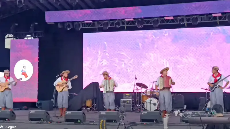 Entre Arroyos del Montiel, ganadores en la 51� edici�n del Festival Nacional del Chamam�