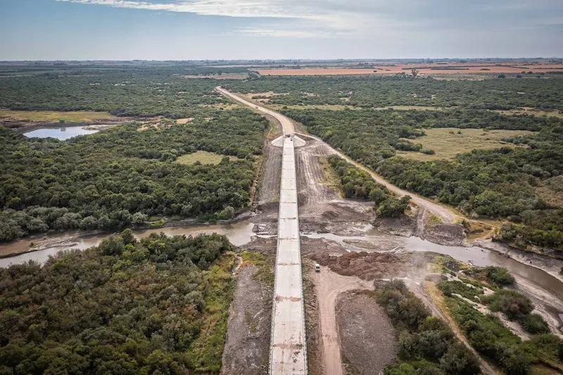 Est� pr�xima a finalizar la construcci�n del puente en Paso El Cinto sobre el r�o Gualeguaych�