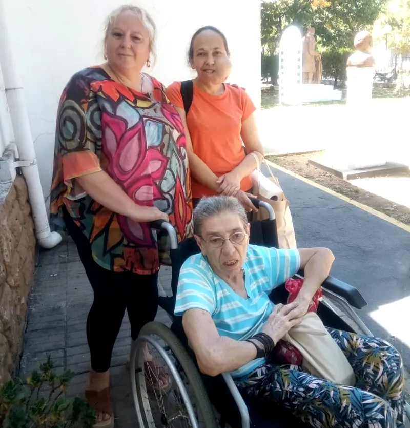 Por Ceferino Azambuyo. Llegar al nuevo hogar: La historia de Beba, la enfermera