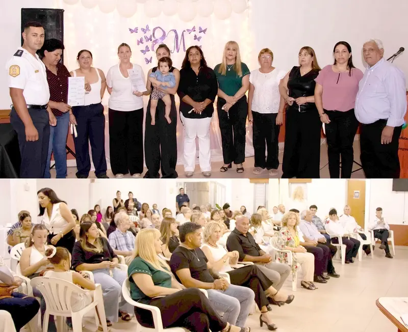Homenaje a las mujeres en Villa Dom�nguez