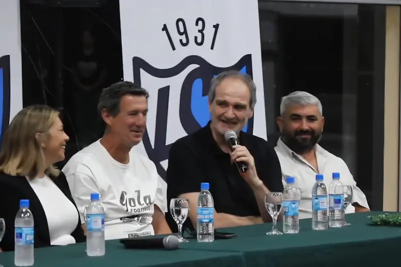 Presentaron en Paran� la etapa final de la Copa Federal Regional Amateur de f�tbol femenino