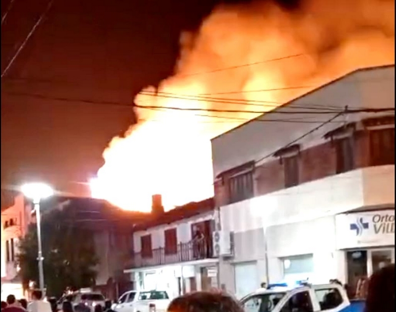 Explosi�n en el centro de Villaguay: Al menos tres personas muy complicadas por la gravedad de las quemaduras