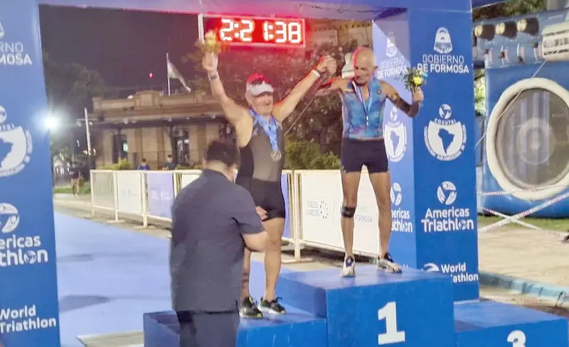 Jorge Granetto logr� el 1er. puesto en categor�a y es campe�n Sudamericano 70/74 a�os en triatl�n