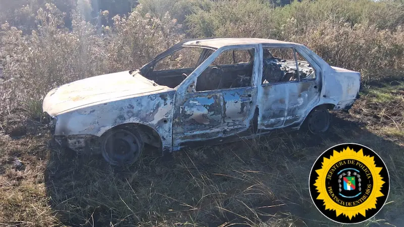 Se incendi� un auto en ruta 6. No hubo lesionados 
