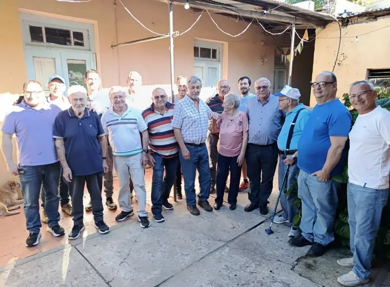 Por Osvaldo Quiroga. De all� soy, amigos m�os, soy de los contornos de Villaguay...