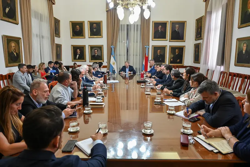 El seguimiento de las obras p�blicas domin� la sesi�n semanal de gabinete