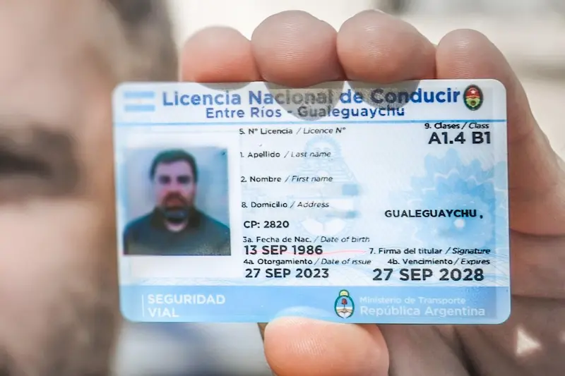 Los deudores alimentarios no podr�n obtener licencias de conducir profesionales