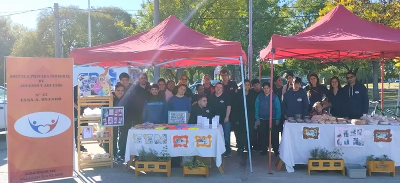 Breve rese�a de actividades por el 30� Aniversario de la escuela Elsa Ovando