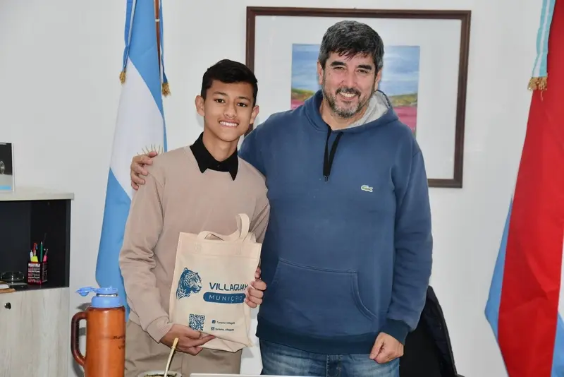 Fuertes recibi� al trompetista Mart�n Figueroa seleccionado para la Orquesta Sinf�nica Juvenil Provincial