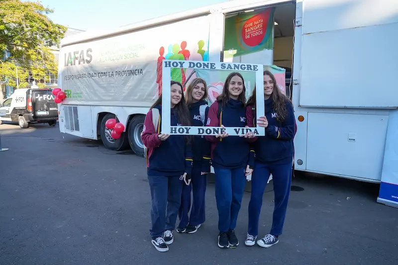 En el D�a Mundial del Donante de Sangre se realiz� una colecta externa en Paran�
