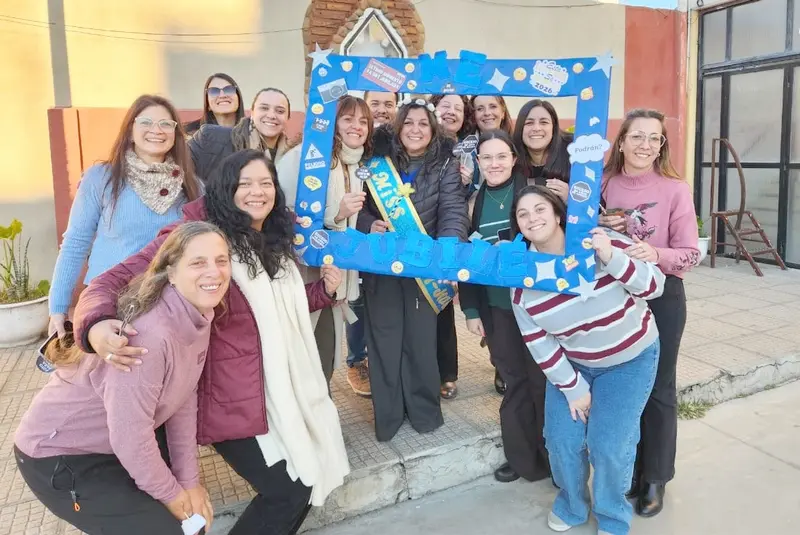 La profesora Norma Minatta cumpli� su trayectoria educativa docente y alcanz� la jubilaci�n