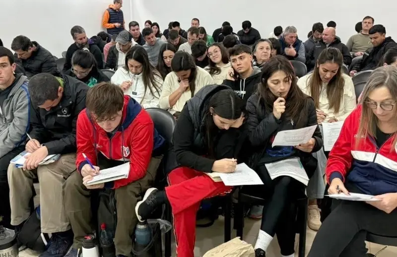 B�squet provincial: Curso de oficiales de Mesa en Villaguay