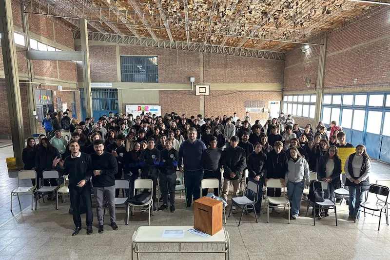 Con la participaci�n de m�s de 1900 estudiantes y docentes finaliz� el ciclo de formaci�n para centros de estudiantes