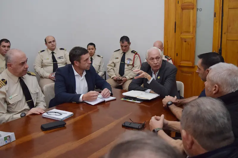 Toman medidas para facilitar el movimiento de hacienda desde islas a tierra firme ante posible creciente del r�o
