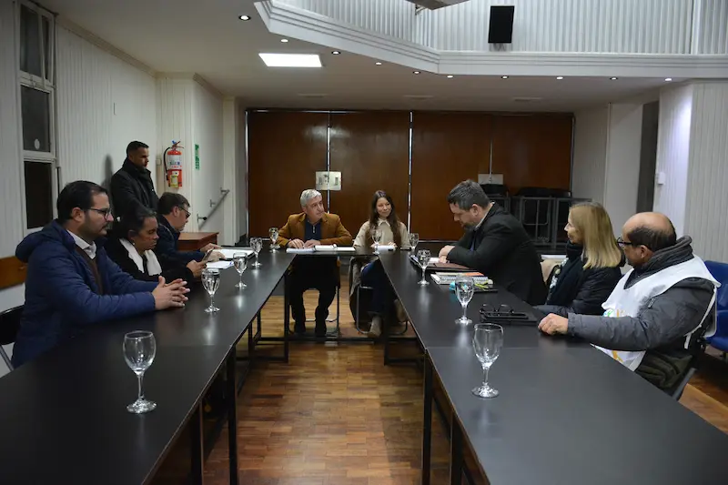 Las pol�ticas alimentarias y de juventudes fueron eje de una nueva reuni�n de la Mesa de Di�logo Social