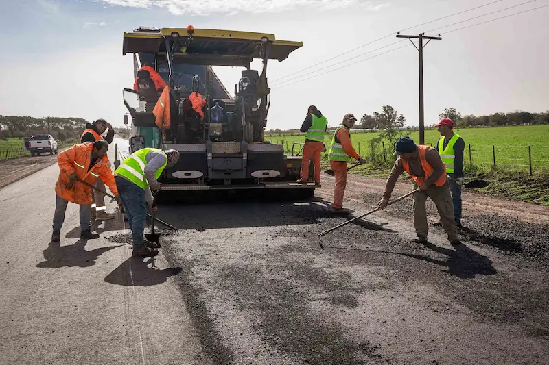 Contin�a el asfaltado de la Ruta Provincial N�23 entre los departamentos Uruguay y Col�n
