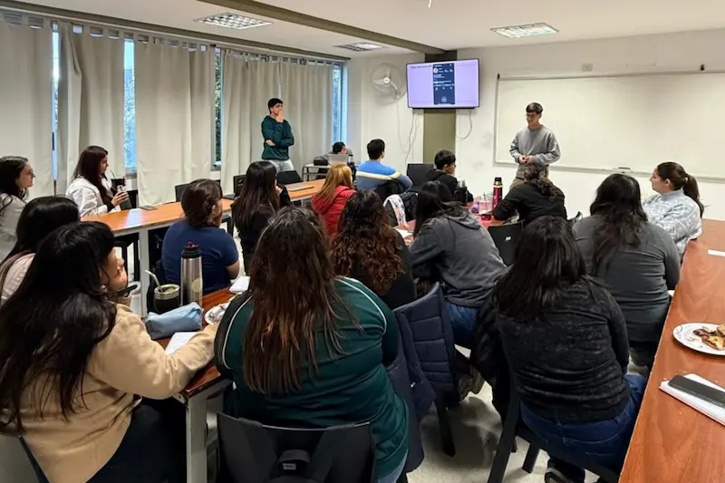 Copnaf y Uader acercaron herramientas digitales a adolescentes que transitan procesos de autonom�a