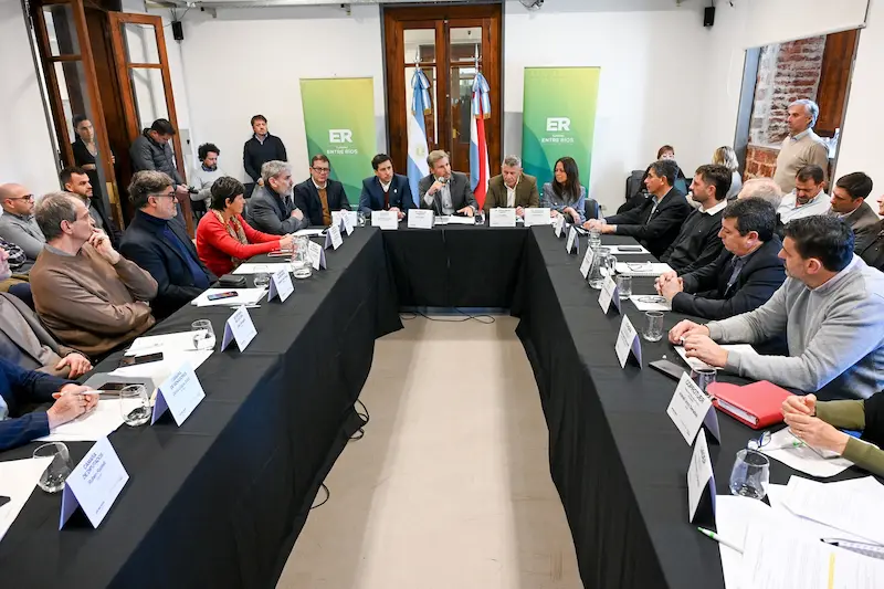 El gobernador anunci� medidas de alivio para el sector tur�stico