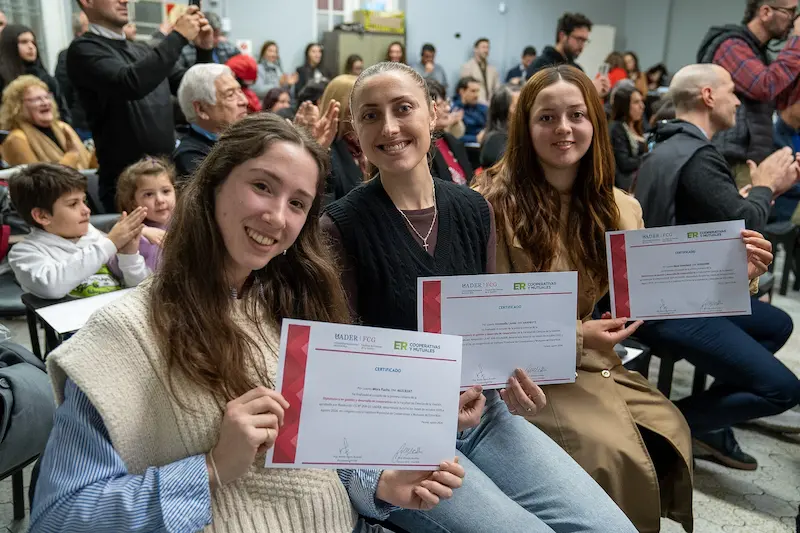 Finaliz� una diplomatura en cooperativismo impulsada por el gobierno provincial y la Uader