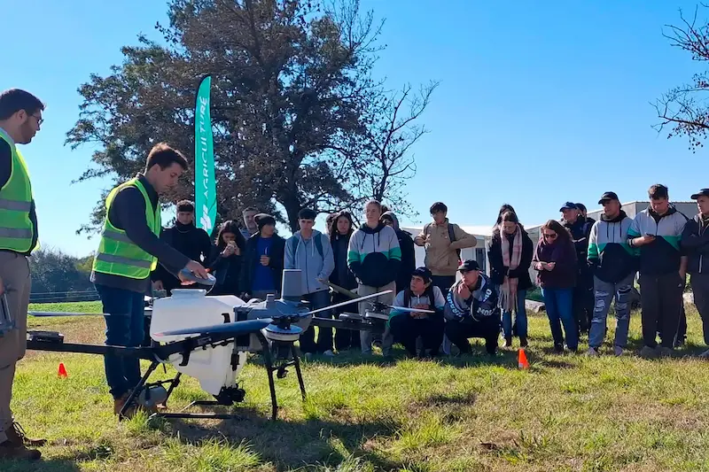 Capacitaron a estudiantes en aplicaci�n y manejo de drones para el sector agropecuario