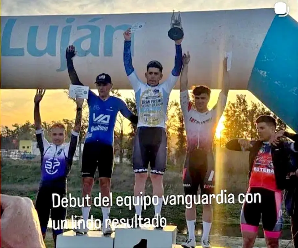Ciclismo rutero en Luj�n