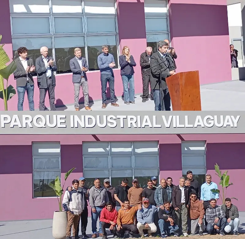 El Intendente Adri�n Fuertes inaugur� el nuevo Sal�n de Usos M�ltiples del Parque Industrial Villaguay