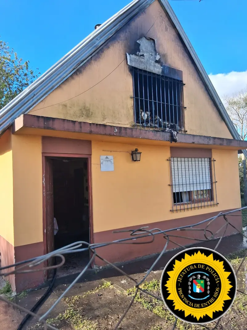 Importantes a�os materiales por incendio de una vivienda 