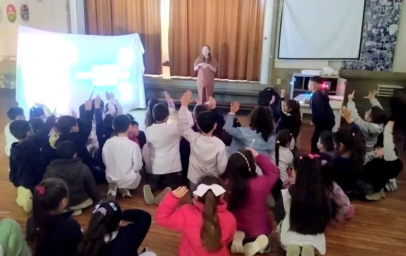 Escuela Primaria N�1 Bartolom� Mitre: Charla Aprendimos a cuidar nuestras sonrisas