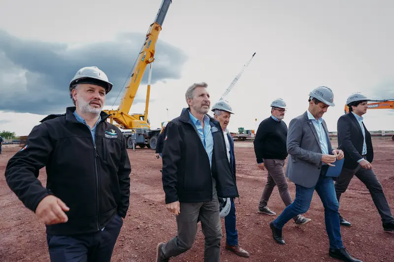 Frigerio entreg� la adhesi�n al RINI a PTP Argentina, que invertir� 16 millones de d�lares en el puerto de Ibicuy